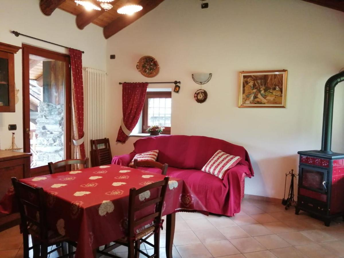 Lo Pallie De Gilda Cir-Vda-Arvier-0023 Buitenkant foto
